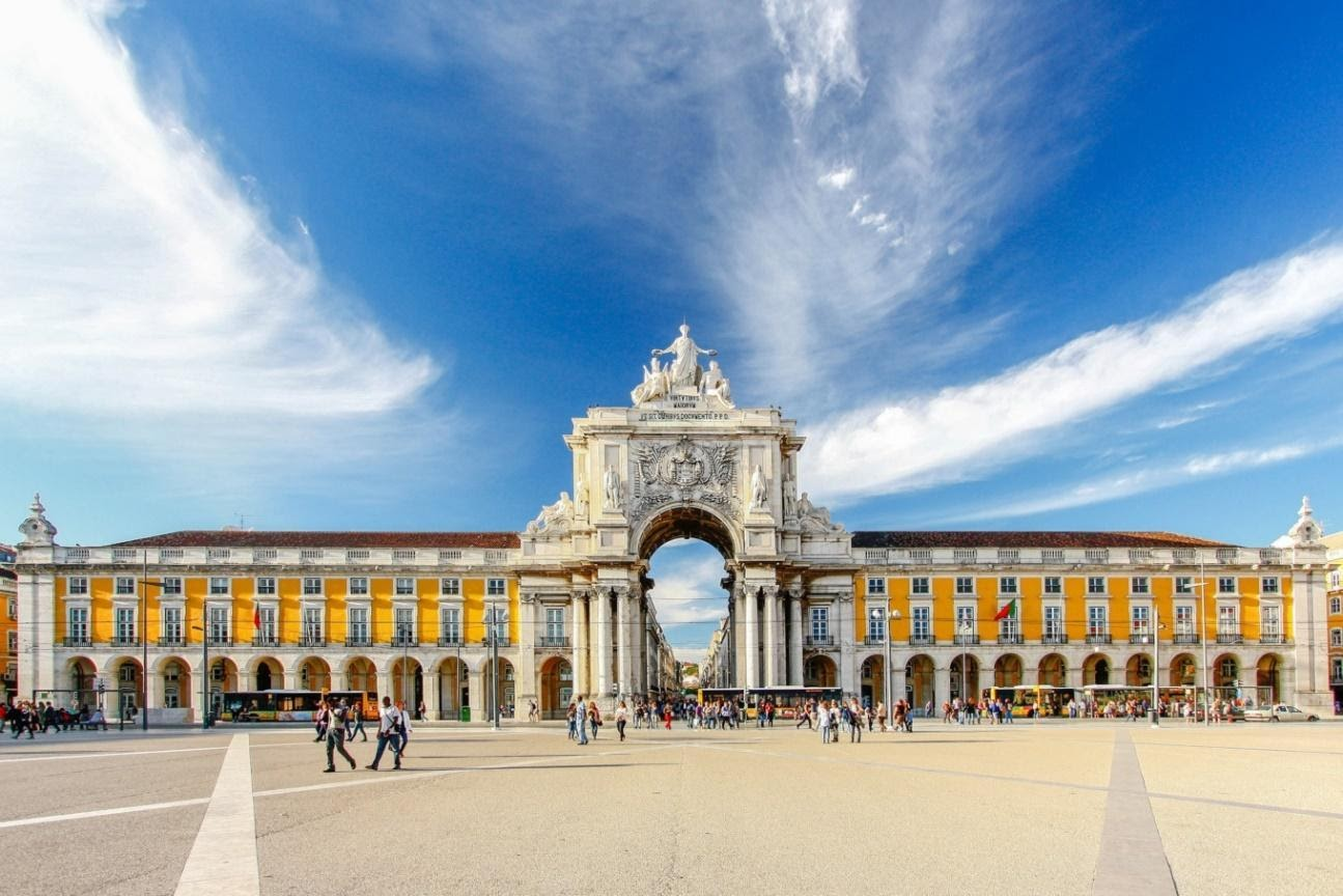 Exploring Lisbon on a Tuk Tuk Tour